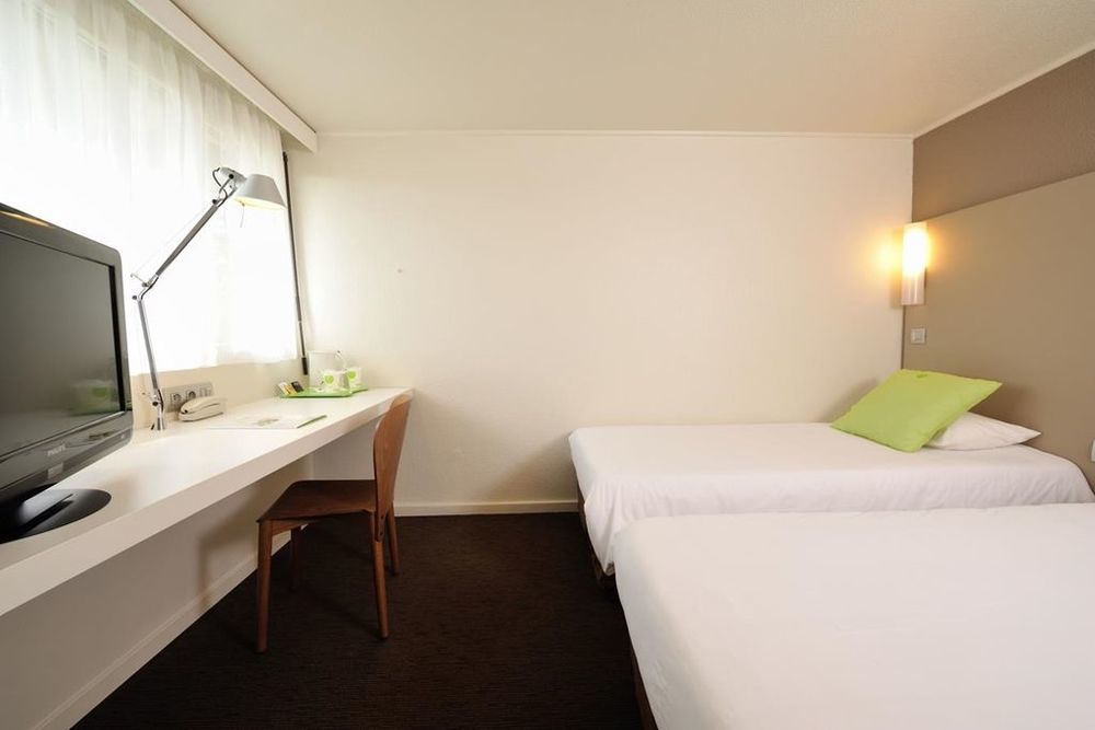 Campanile Nature - Toulouse Nord Hotel